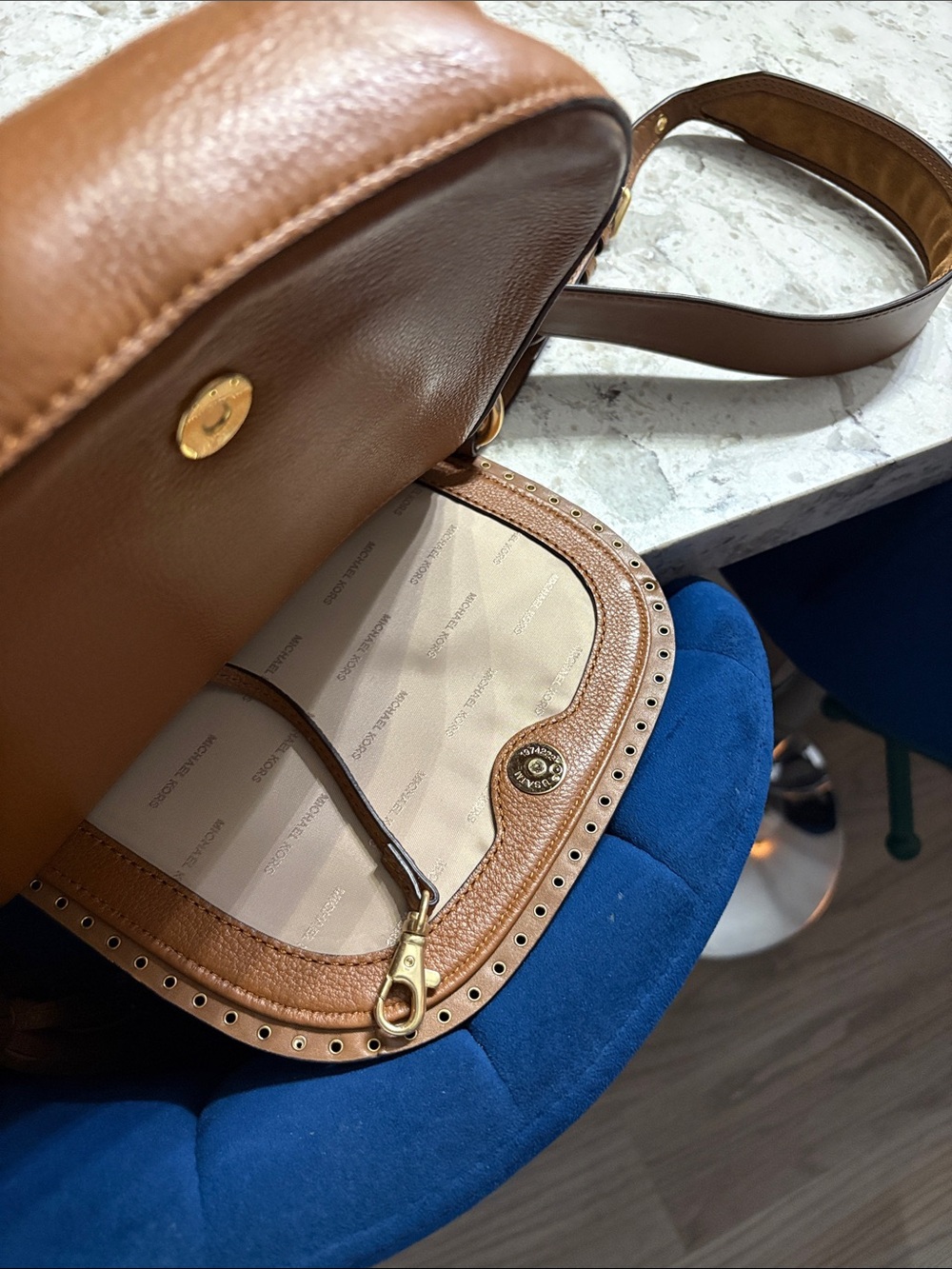 Michael Kors Tan & Brown Suede Leather Messenger Bag - Picture 3 of 8